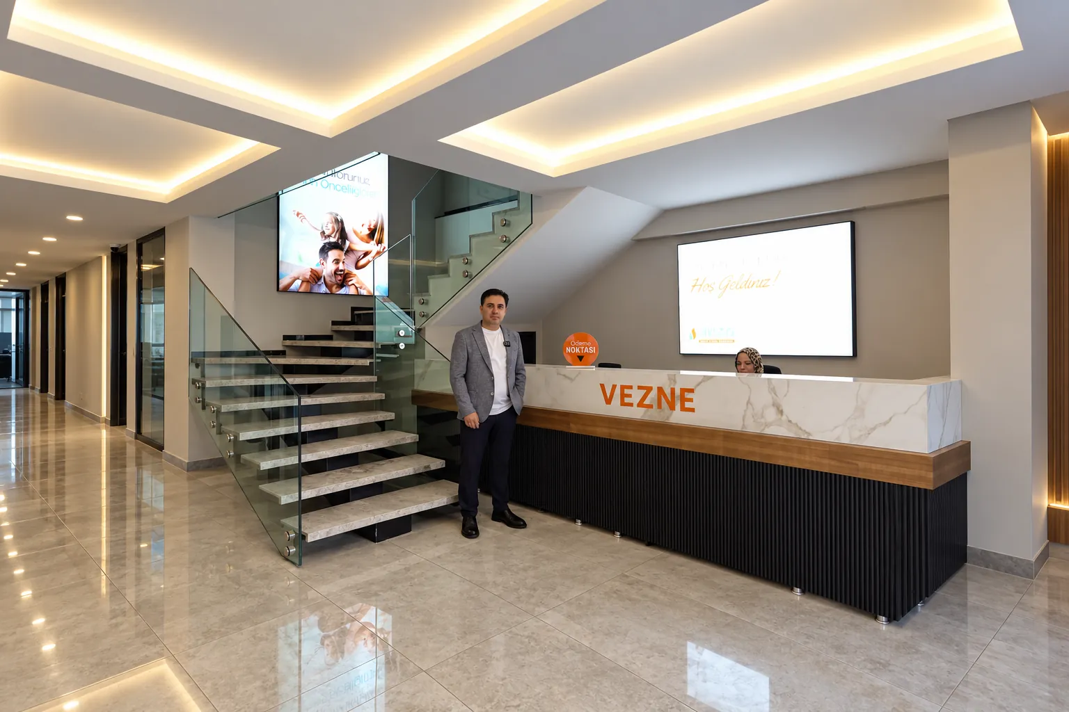 İmza Bina Yönetimi merkez ofisi vezne ve giriş holü